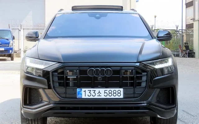 수원중고차팔기 Q8 55 TFSI 콰트로 프리미엄 매물 사진 12 - 2024/08 7,123km