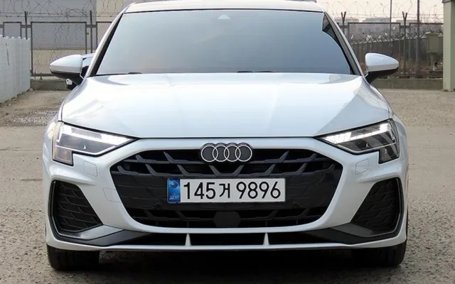 수원중고차팔기 A3(8Y) 40 TFSI 프리미엄 매물 사진 11 - 2025/05 15,407km